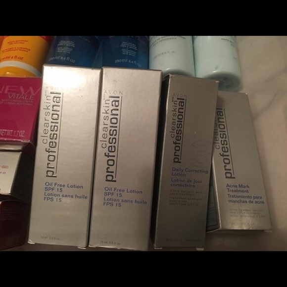 Skin care products, cologne and perfume products. - Picture 4 of 4