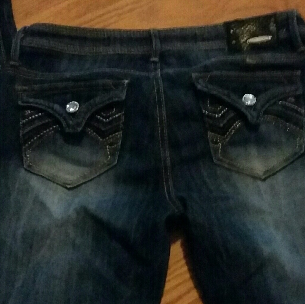 Size 7 Dollhouse jeans