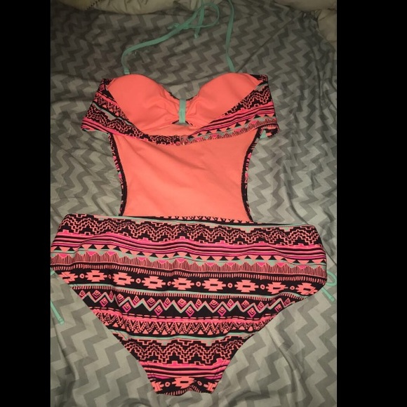 Swimsuit - Picture 2 of 2