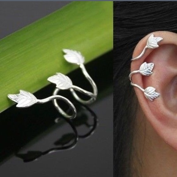 Jewelry - Leaf Inspired Silver Ear Cuff