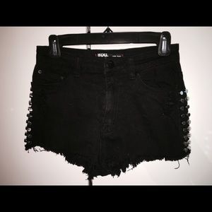 UrbanOutfitter high rise cheeky short!
