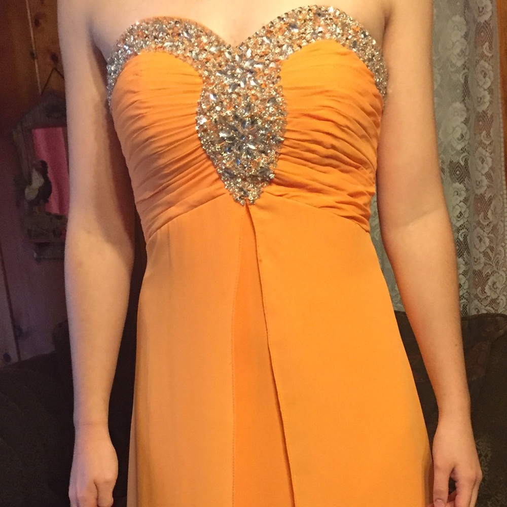 Prom Dress - Picture 2 of 4