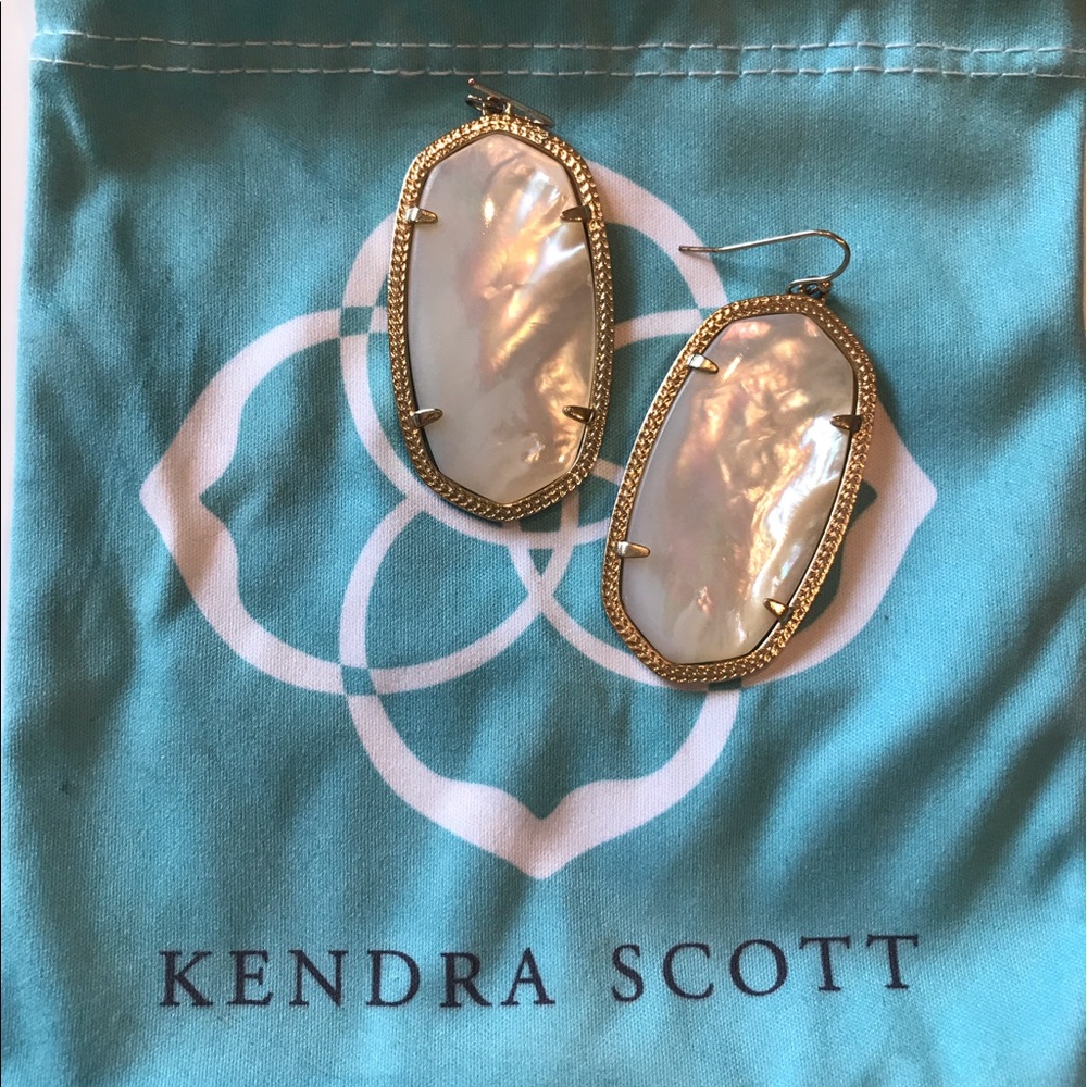 Kendra Scott pearl Danielle earrings