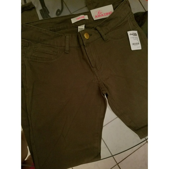 Charlotte Russe Refuge Jeans - Picture 1 of 3