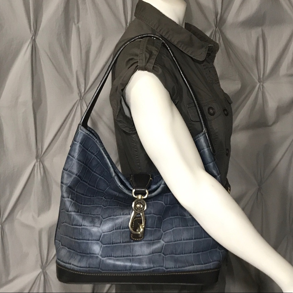 🌀1 hr Sale🌀Dooney & Bourke Croc Logo Sac