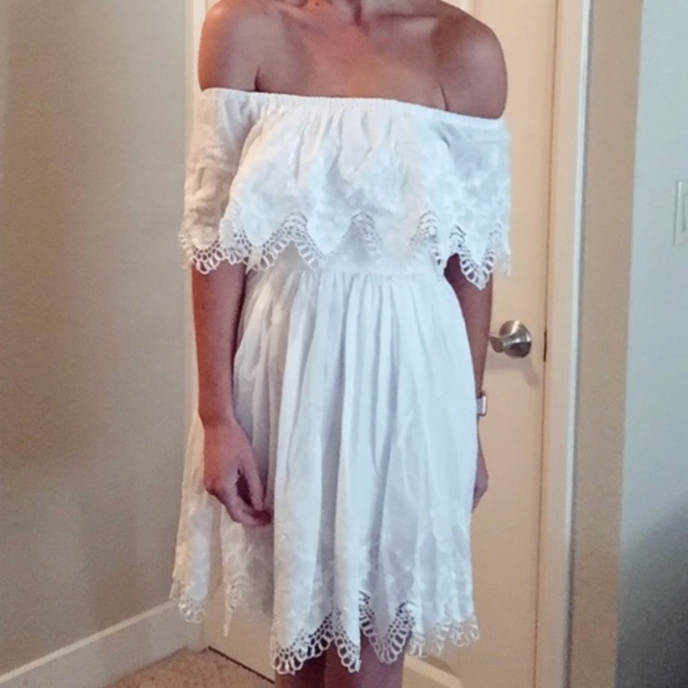 Jetset Diaries Mulher Bonita Dress in white