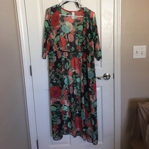 Long, sheer, floral kimono