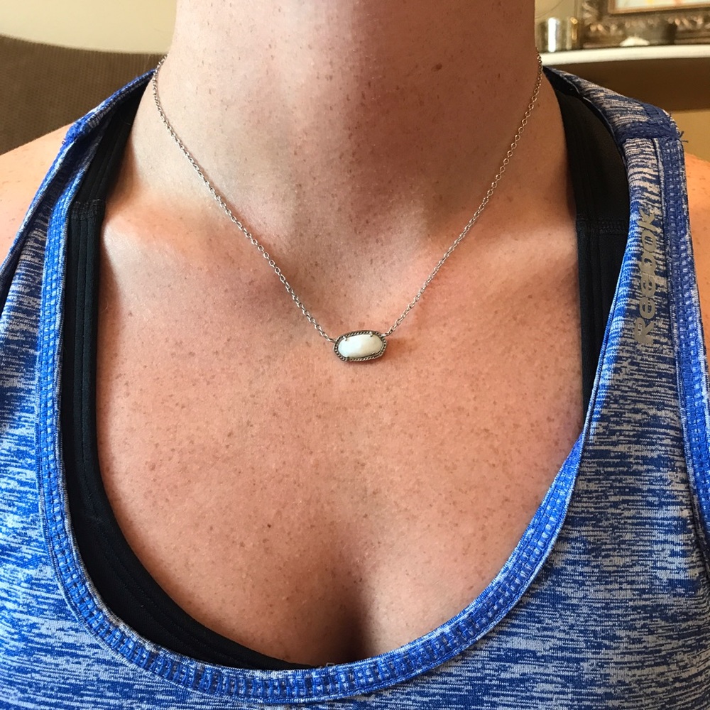 Kendra Scott Elisa pendant necklace