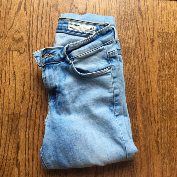 (Sold) Zara TRF Skinny Jeans - Picture 1 of 4