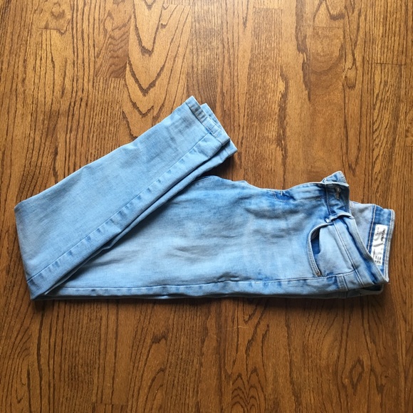 (Sold) Zara TRF Skinny Jeans - Picture 2 of 4