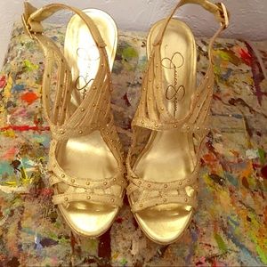 Jessica Simpson Gold Metallic heels!