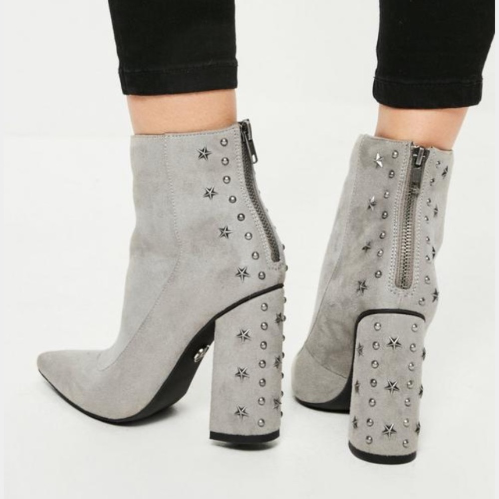 NWT star studded booties