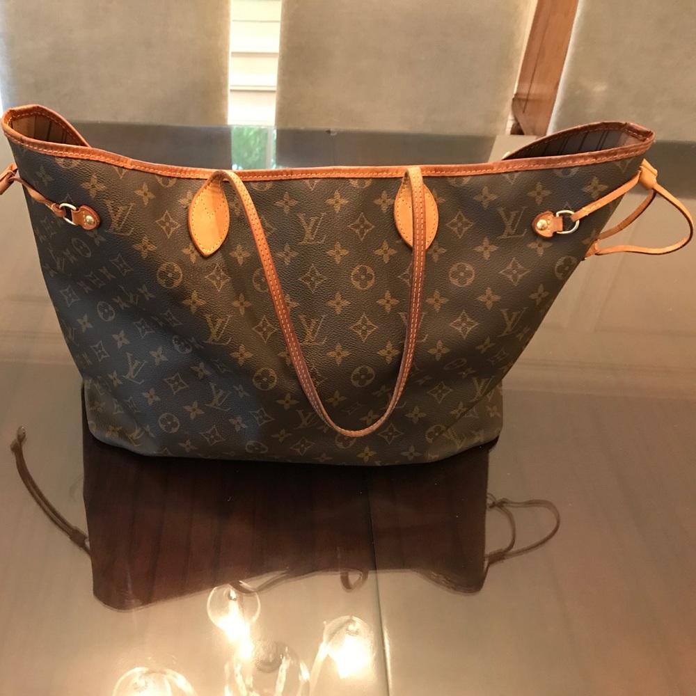 Louis Vuitton large never full tote