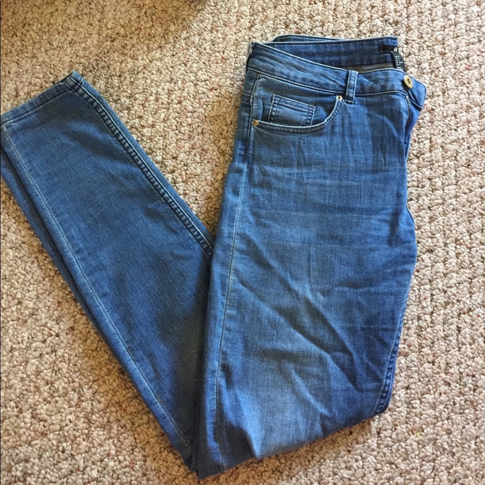 skinny jeans