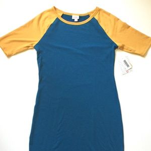 LuLaRoe Julia Size: Small BNWT