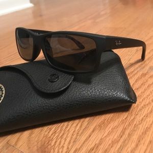 Ray Ban sunglasses LEGIT