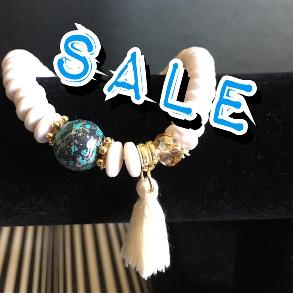3 FOR $15          Tassel White & Gold Bracelet