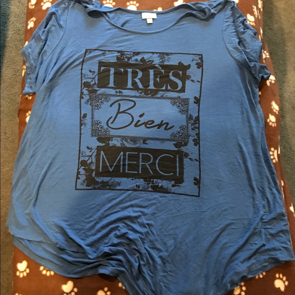 🔵$6 DEAL--AVENUE SHORT SLEEVE T-SHIRT 💙🖤💙🖤