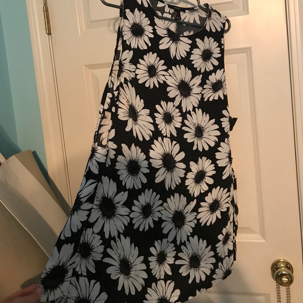 Daisy dress