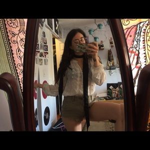 VINCE CAMUTO WHITE LACE TOP