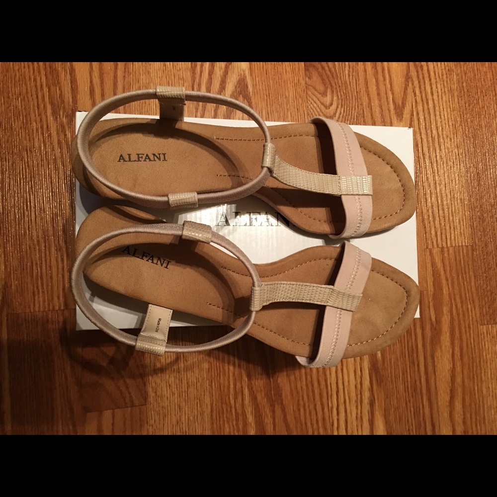 Alfani nude wedges. Excellent condition.