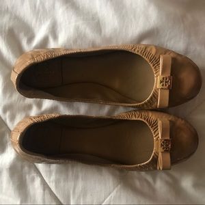 Tory Burch Nude flats size 5