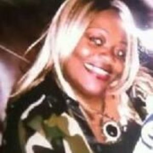 Meet your Posher, Gloria