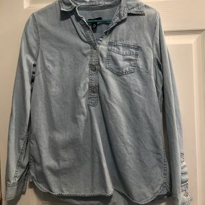 GAP quarter button Jean shirt