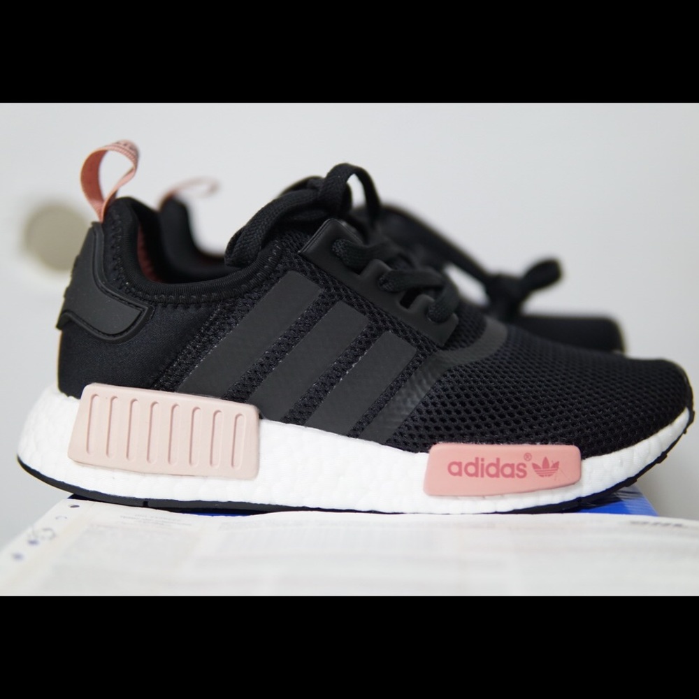 Black and Peach NMDS R1