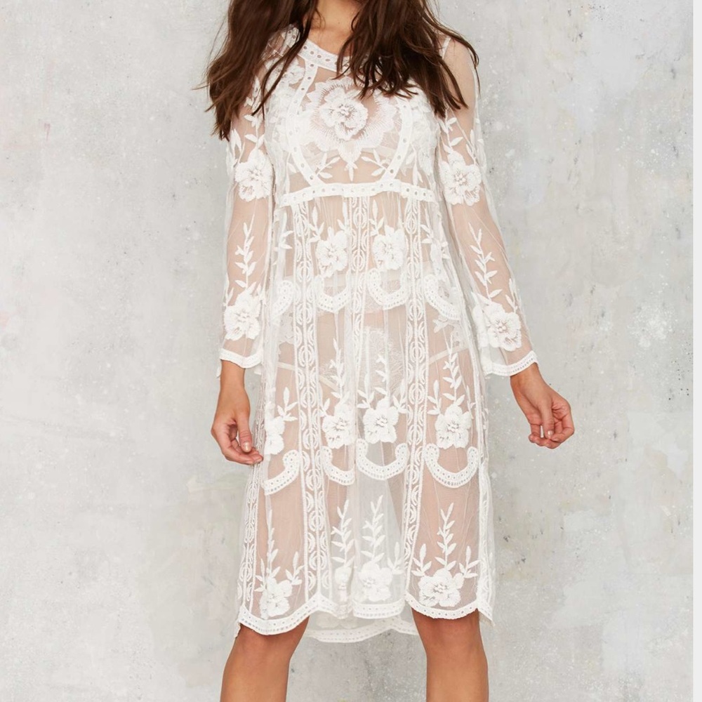 41🐰💛 nasty Gal Tania lace midi dress - Picture 2 of 8