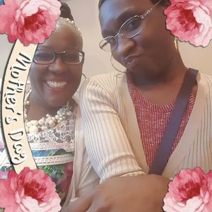 Meet your Posher, Dominique