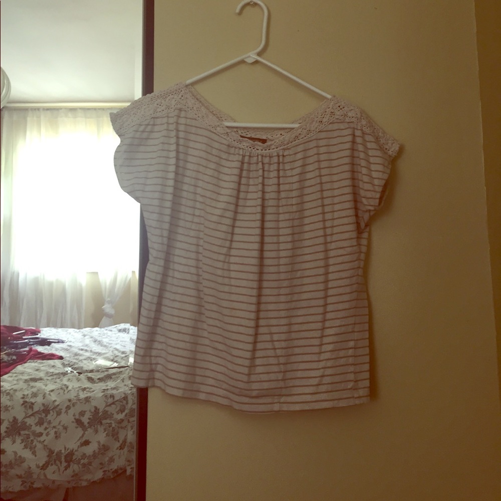 Brown and tan striped blouse w/ knitted shoulders