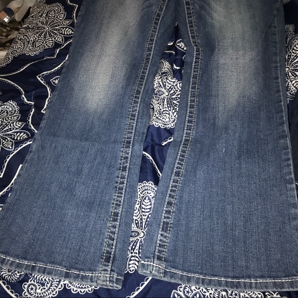 SOLD Maurice's Bootcut Jeans - Picture 4 of 4