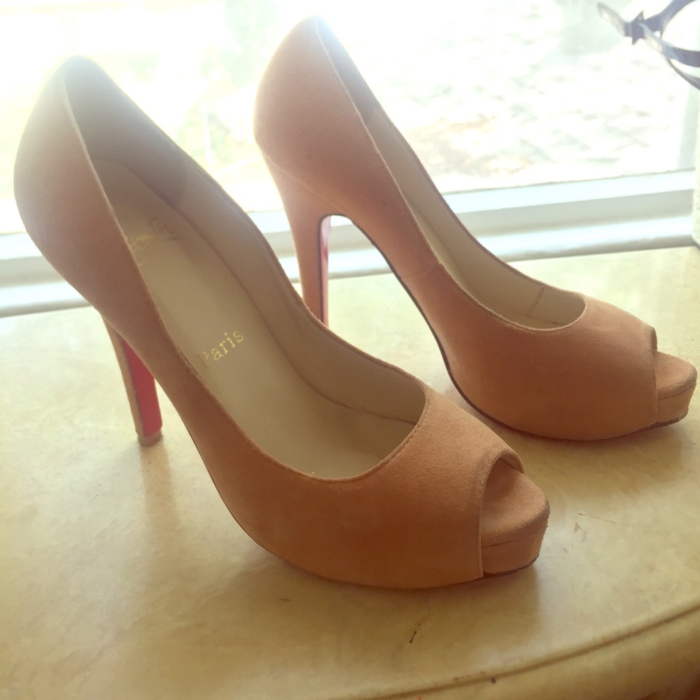 Christian Louboutin size 37 Nude Suede Heels