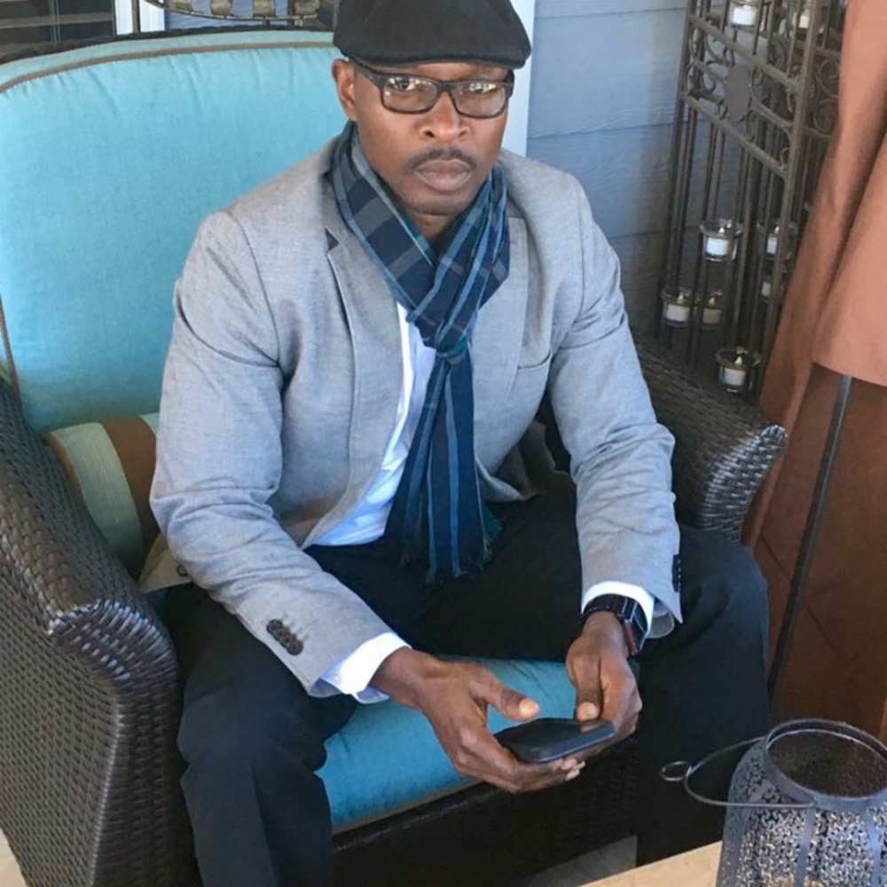 Meet your Posher, Lawrence