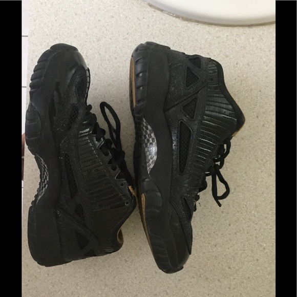 Air Jordan 11 low I.e custom - Picture 2 of 4