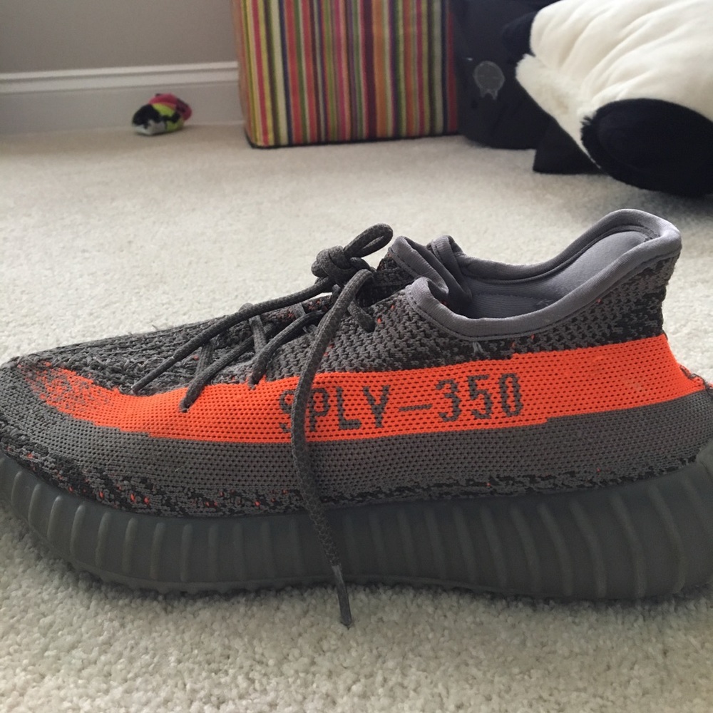 Yeezy Beluga V2
