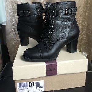 CLARKS Ankle Lace Front Combat Boots size 9 w Box