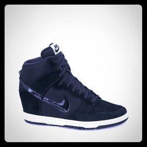 Nike Sky High Dunk size 7