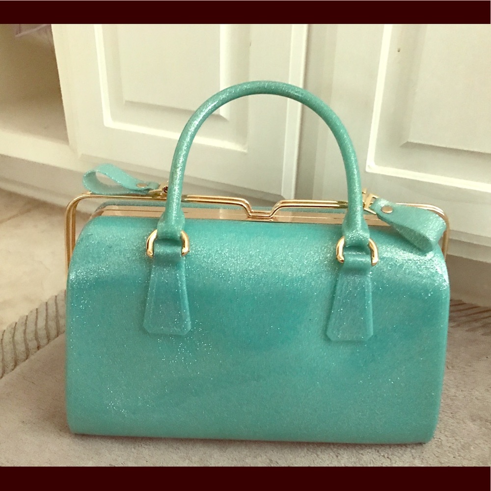 Adorable never used hang bag