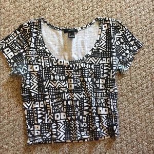 Tribal Print Black&White Crop Top