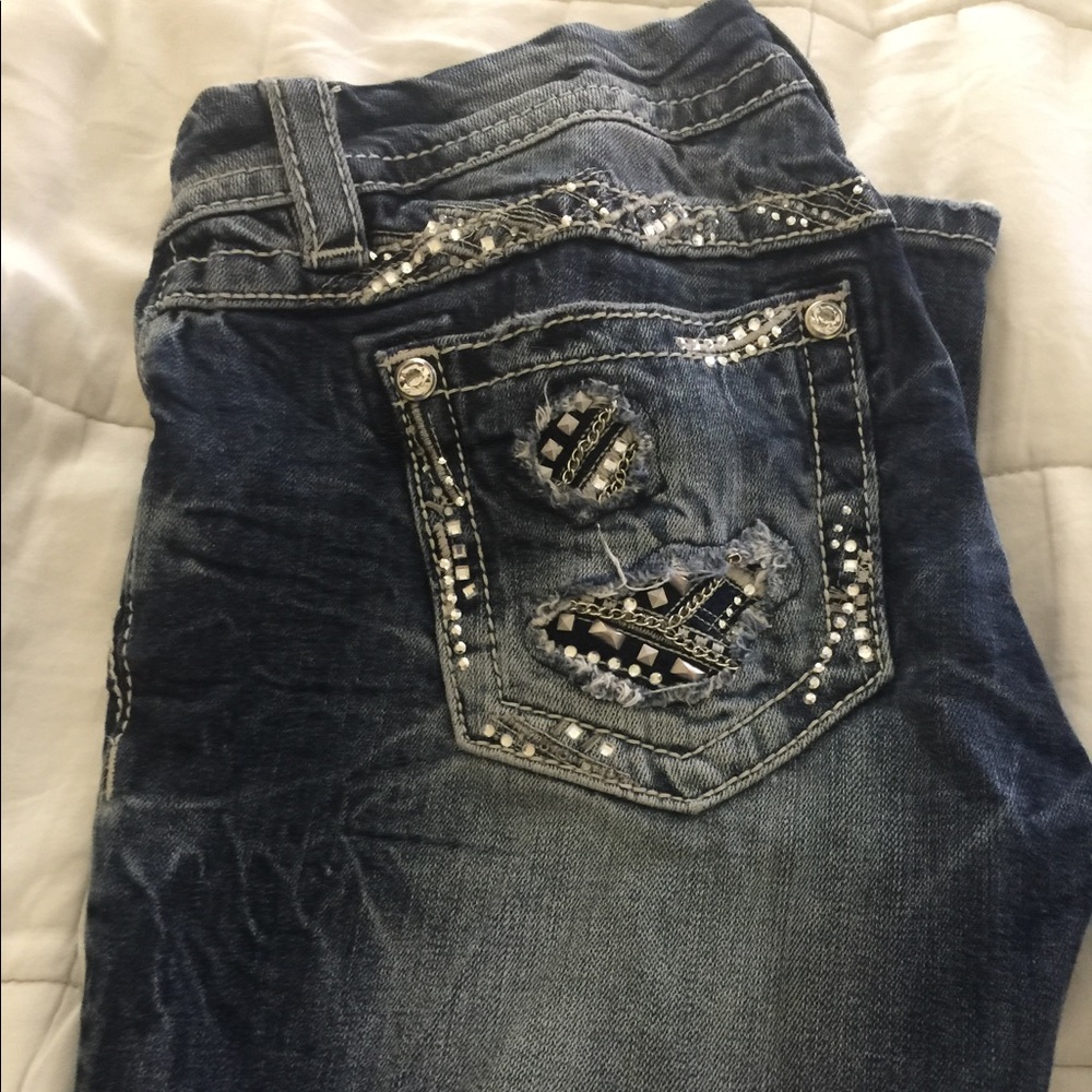 Miss Me Signature Skinny Jeans- Distressed