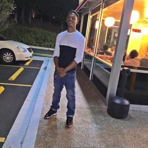 Meet your Posher, Justin