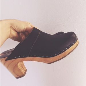 American Apparel Black Clogs RARE ITEM