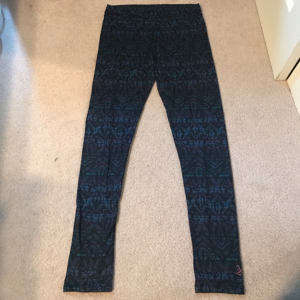 Stretchy patterned pants
