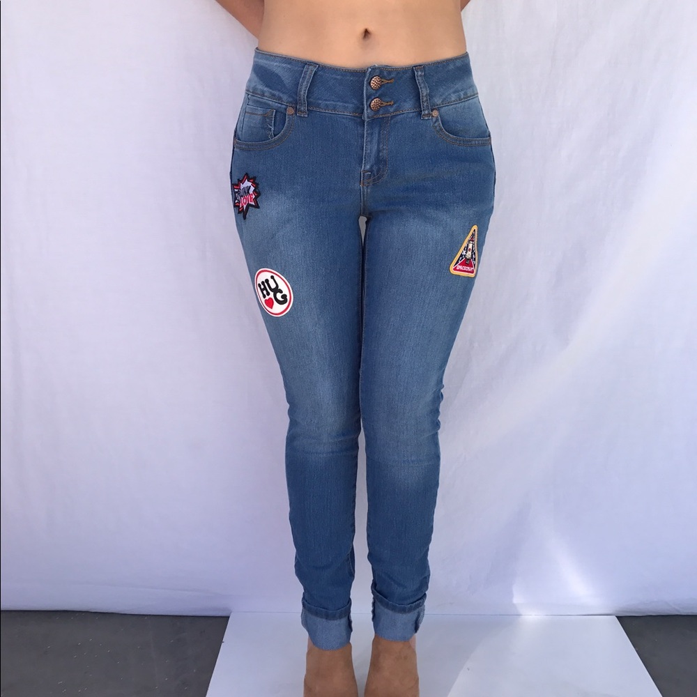 Push up butt skinny jeans with patches