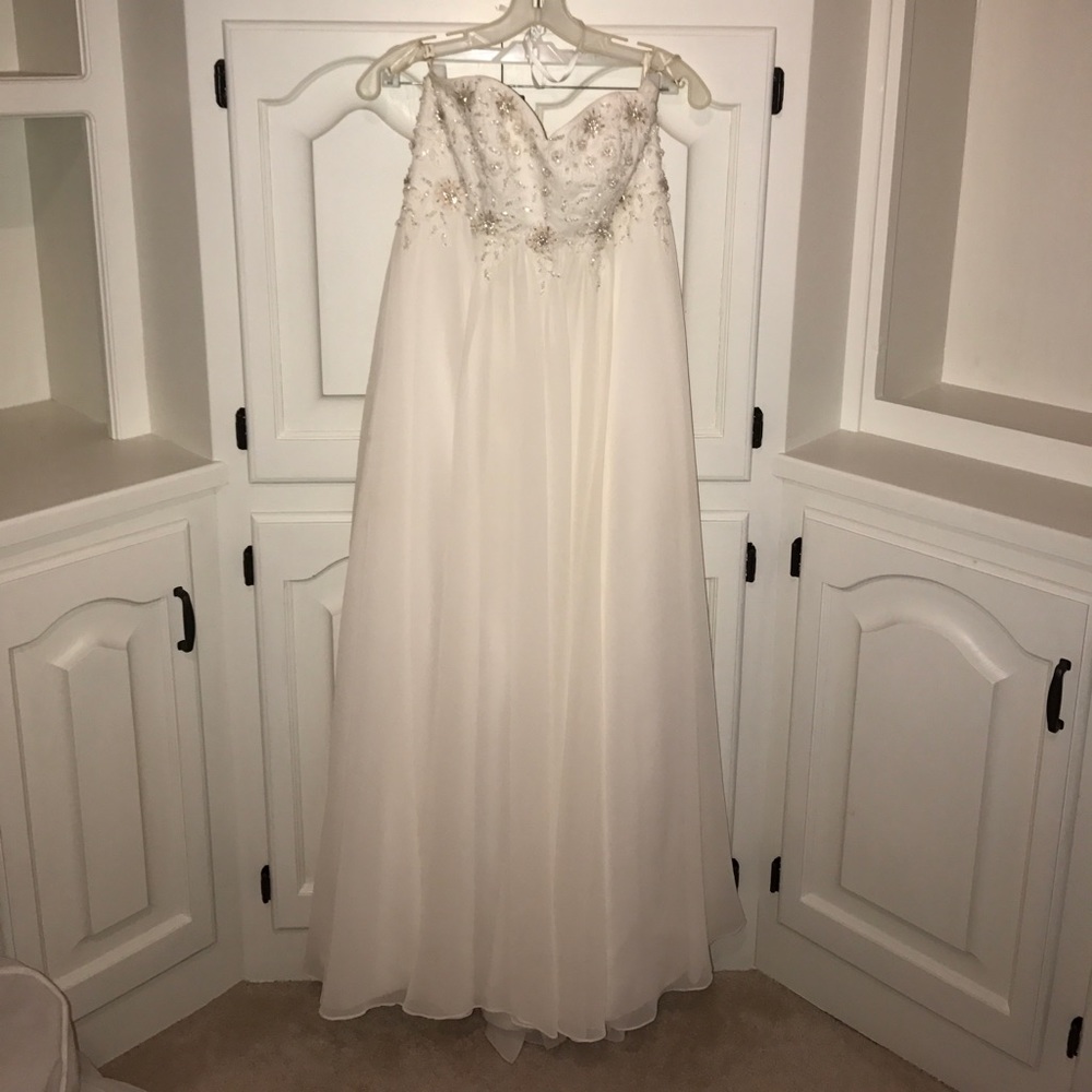 Beach style wedding dress