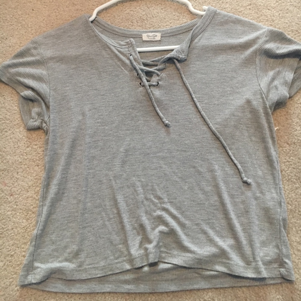 grey brandy tie shirt