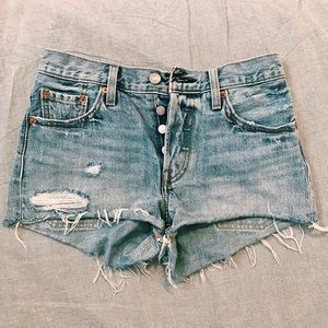 High Waisted Light Denim Levi's (501)