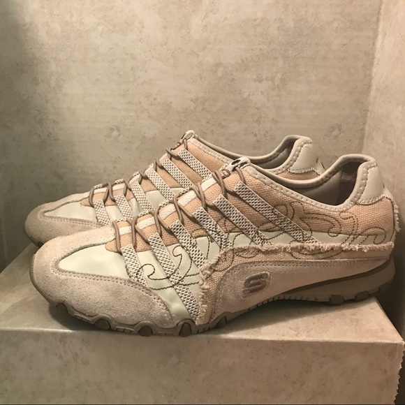 ❌SOLD❌Skechers Slip on Biker Shoes Lace- Free - Picture 1 of 5